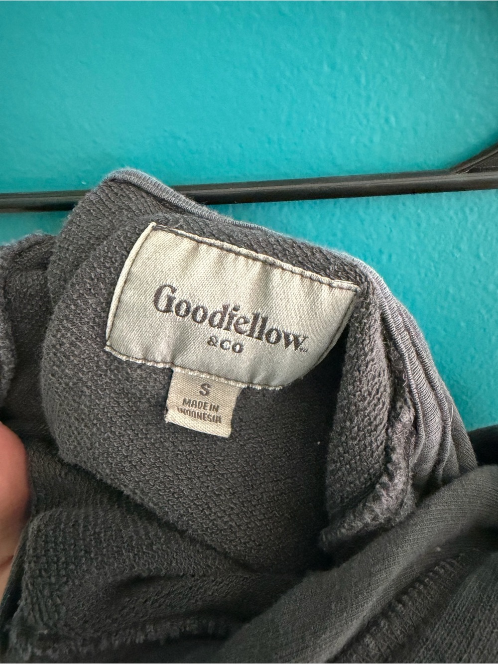 Goodfellow & Co Men’s Charcoal Crewneck Sweater